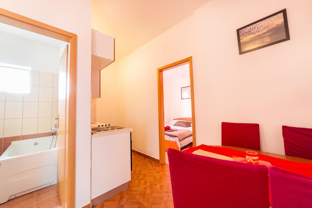 Apartments Marina Srima Bagian luar foto