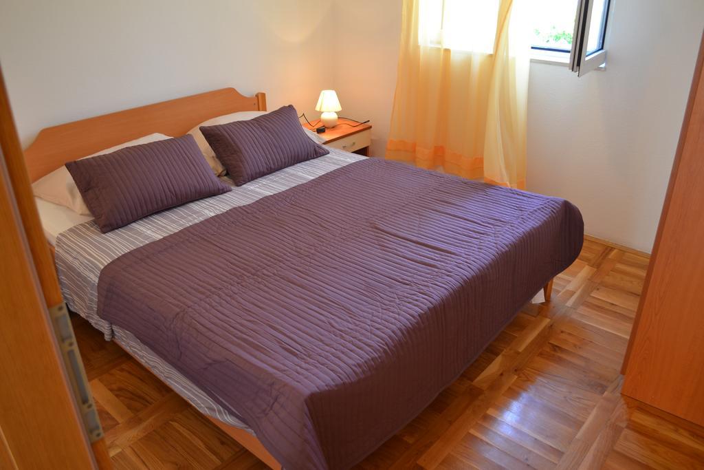 Apartments Marina Srima Bagian luar foto