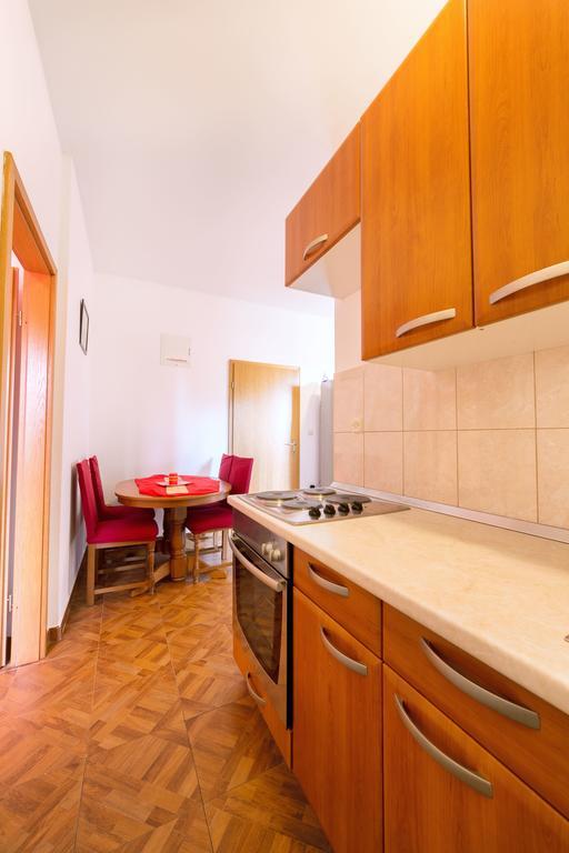 Apartments Marina Srima Bagian luar foto