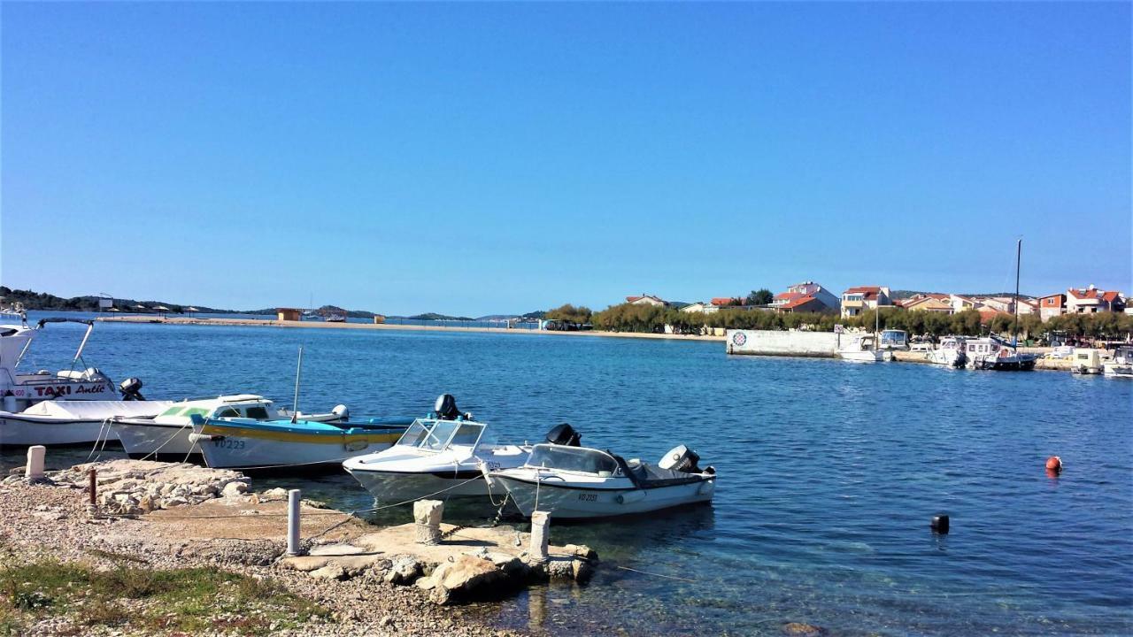Apartments Marina Srima Bagian luar foto